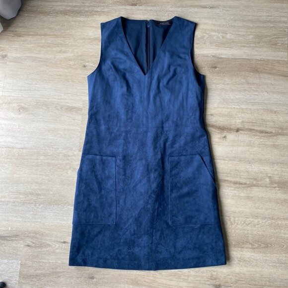 BCBG navy dress, beautiful and very high quality, perfect - Picture 1 of 4
